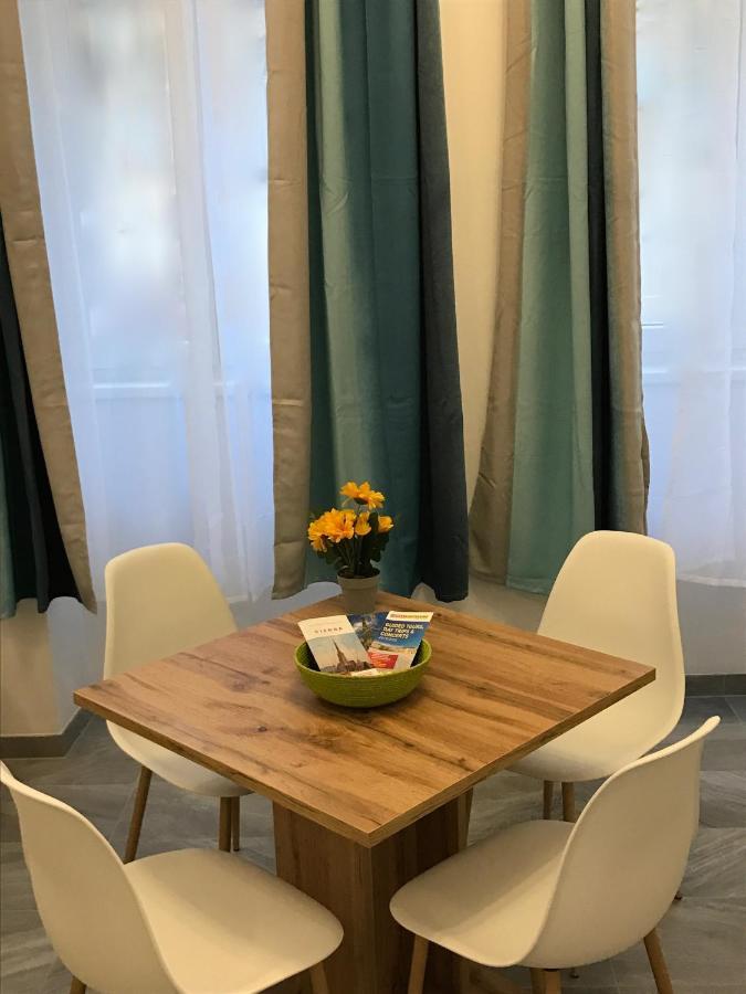Appartement Saralo 1050 *
